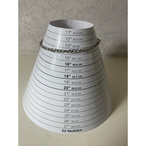 Silver-Tone Chain Necklace Lobster Clasp Adjustable Length 14 Inches - Picture 2 of 4